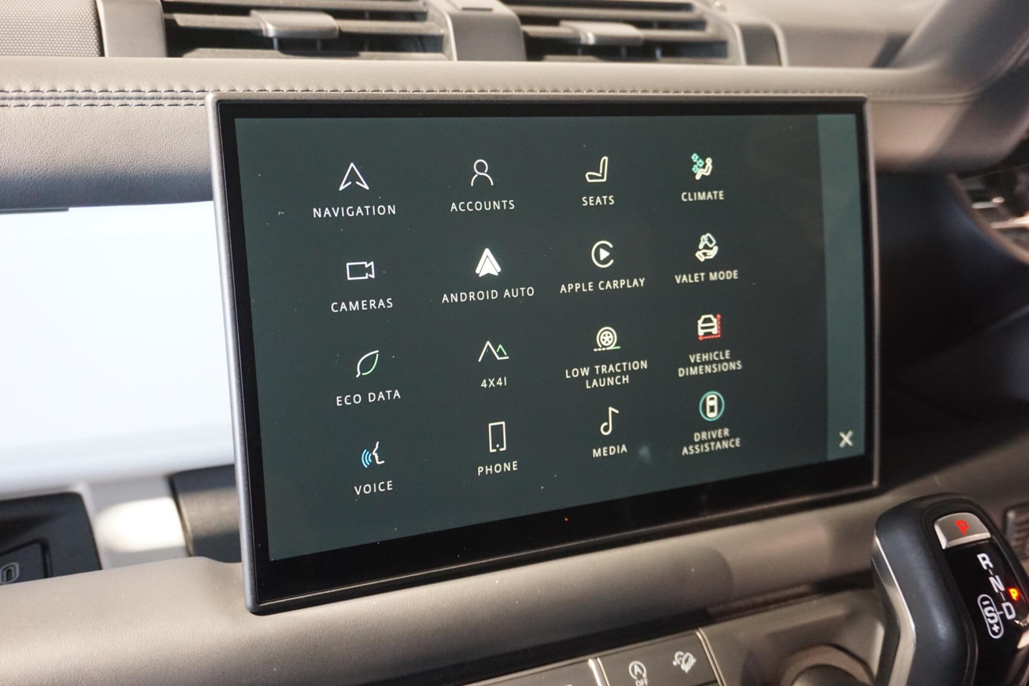 Land Rover Defender 110 3.0 D350 MHEV X-Dynamic HSE Hard Top SUV 5dr Diesel Auto 4WD MWB Euro 6 (s/s) (350 ps)